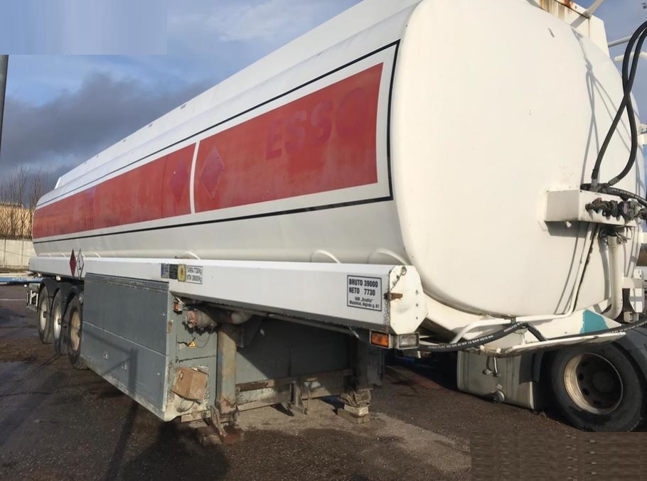 <span style="font-weight: bold;">All kind of tank trailers and trailer chassis and it's spare parts<br></span>